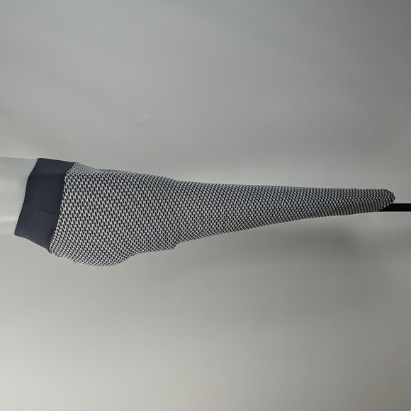 Women's Tights Size Large Grey White Scrunch Bum Full Length Gym Athleticwear - Picture 6 of 7